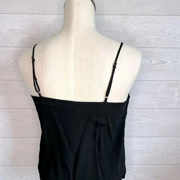 Forever 21 black ruffle front cami Size Small - Picture 3 of 4